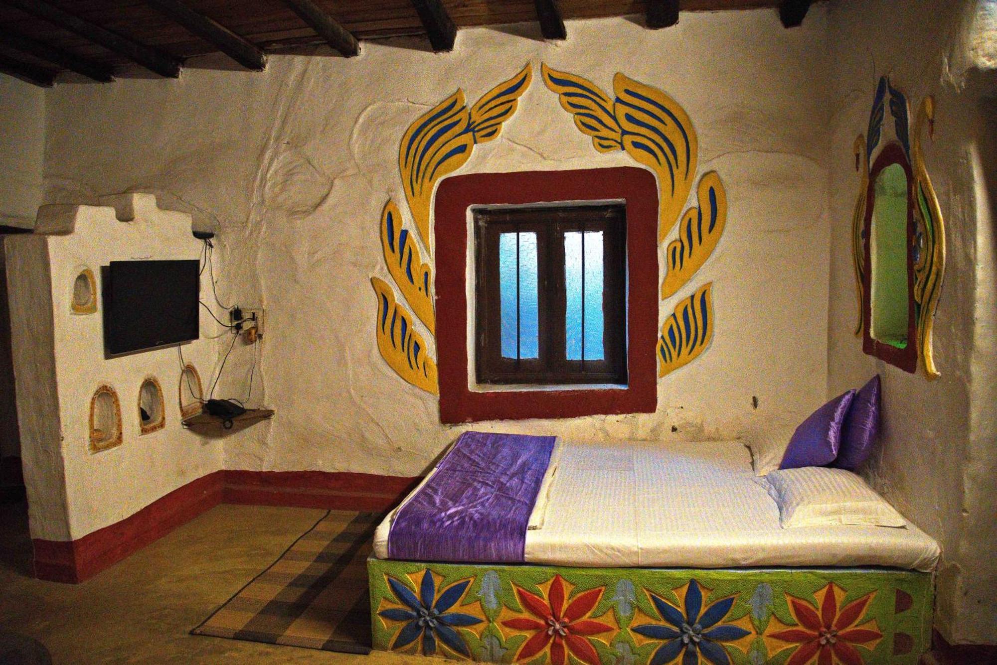 Raktokorobi Karu Gram Otel Sri Niketan Dış mekan fotoğraf